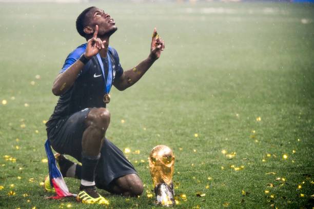 向后翻腾两 向后翻腾两