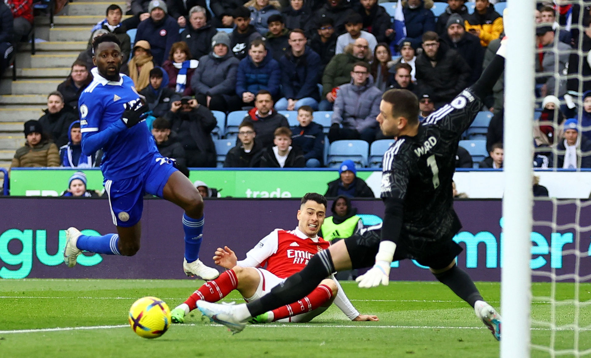 更得益于与 更得益于与